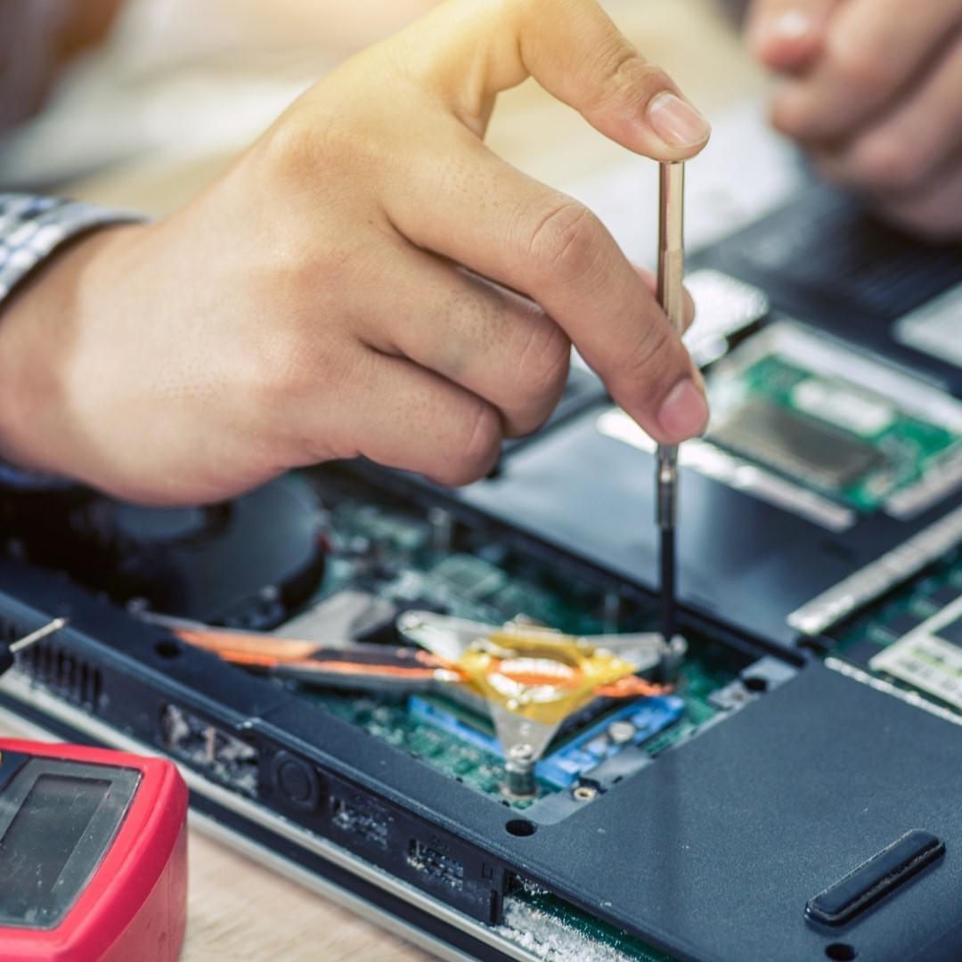 Start Your Own Computer Repair Business: Pros and Cons