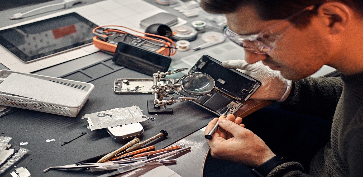 How to Find Reliable Electronics Repair Shops Near You